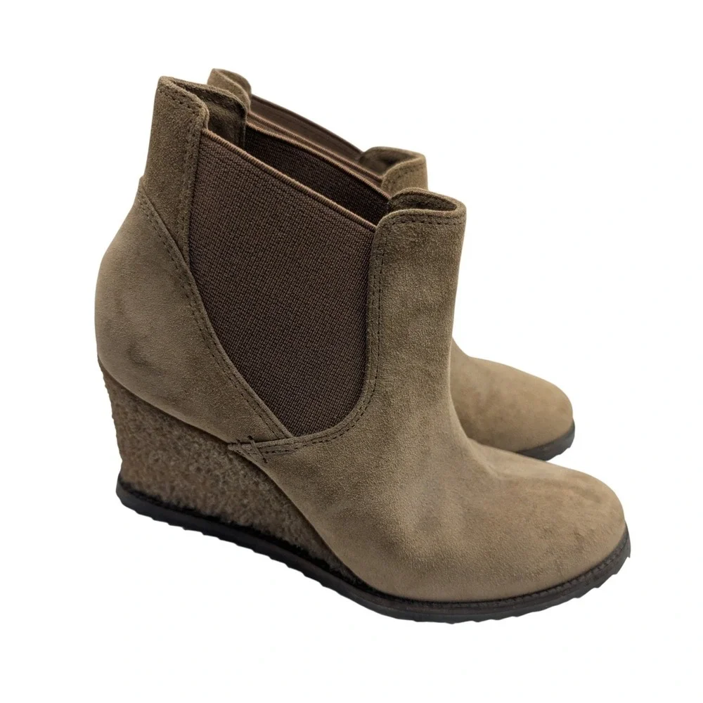Trask Suede Wedge Ankle Booties Brown Elastic Goring Brazil - Size 6.5M